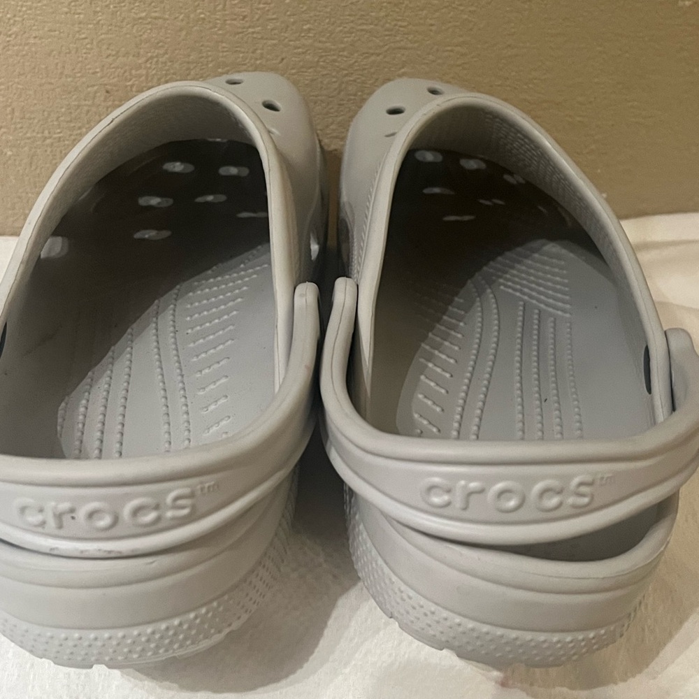 NWOT CROCS Classic Clogs - Picture 7 of 10